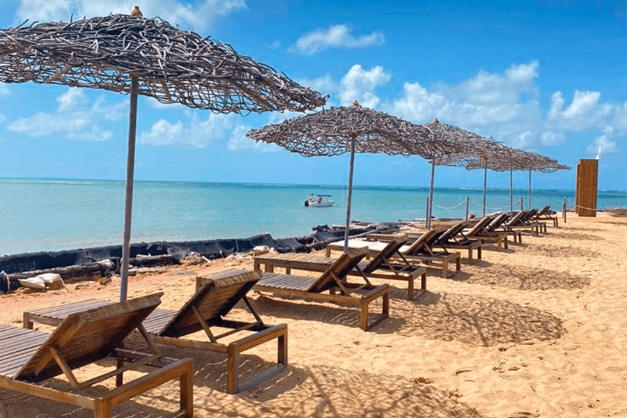 Lup Beach Club: Passeio Ilha de Santo Aleixo + Day Use (Com